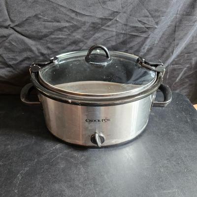 3 piece Crock Pot with two large serving bowls and a hot plate