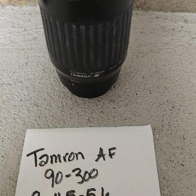 Sale Photo Thumbnail #831: Tamron AF 90-300 mm f 4.5-5.6 lens