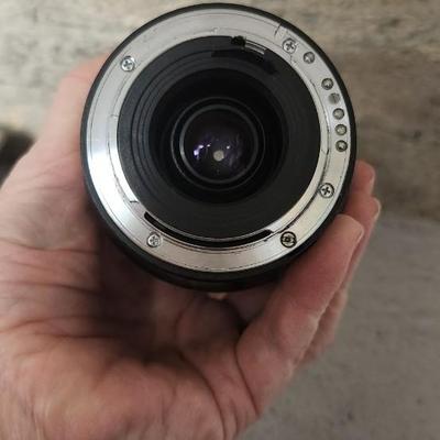 Sale Photo Thumbnail #833: Tamron AF 90-300 mm f 4.5-5.6 lens