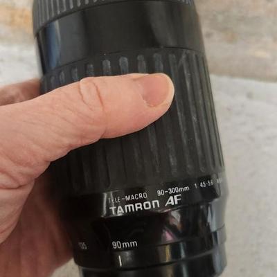 Sale Photo Thumbnail #832: Tamron AF 90-300 mm f 4.5-5.6 lens