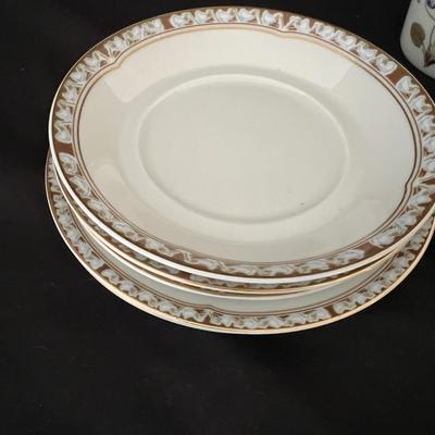 Haviland Limoges ‘Imperatrice Eugenie’ Porcelain Dinnerware (BPR-RG)