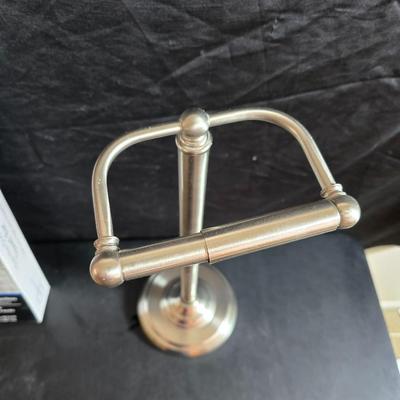 Free standing bathroom tissue holder - Over the door towel bars and closet organizing hooks