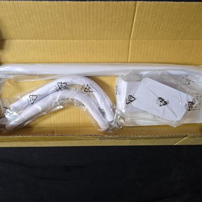 Free standing bathroom tissue holder - Over the door towel bars and closet organizing hooks