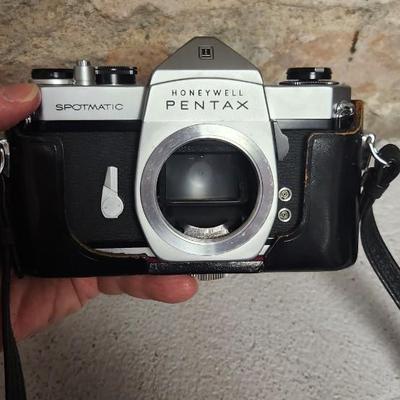 Sale Photo Thumbnail #876: Honeywell Pentax spotmatic with sears lens