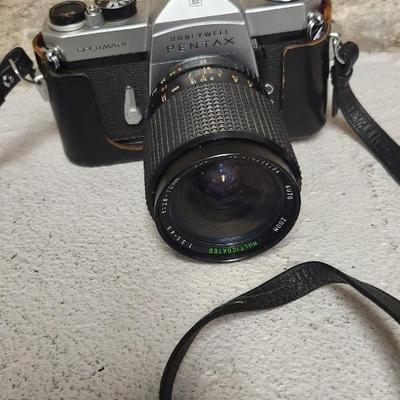Sale Photo Thumbnail #875: Honeywell Pentax spotmatic with sears lens