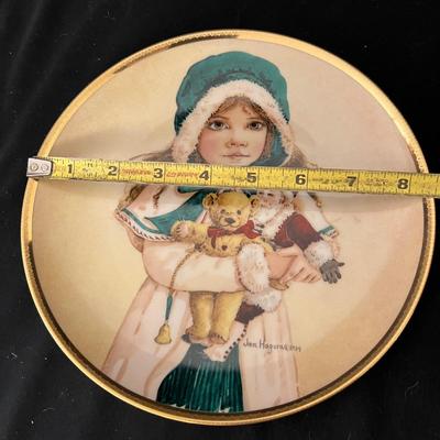 Jan Hagara Limited Edition Collector’s Plates (BOR-RG)