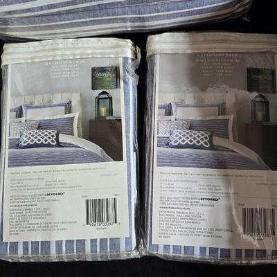 Brand new Real Simple full / Queen duvet cover with two standard shams - a mattress pad and a blanket