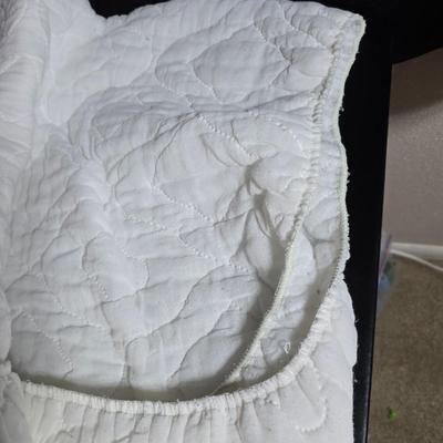 Brand new Real Simple full / Queen duvet cover with two standard shams - a mattress pad and a blanket