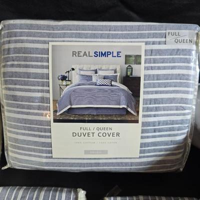 Brand new Real Simple full / Queen duvet cover with two standard shams - a mattress pad and a blanket