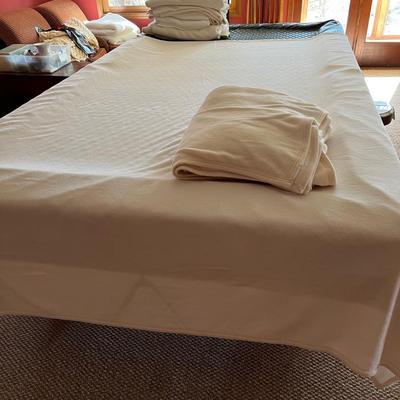 Calvin Klein, Charter Club King Size Blankets & More (BPR-RG)