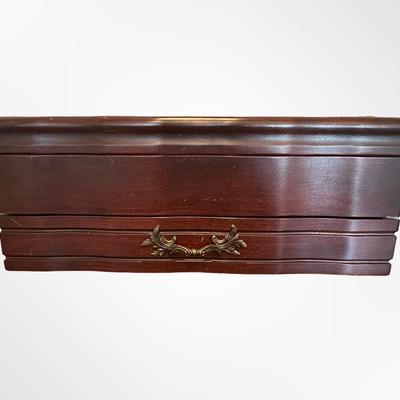 Reed & Barton Sterling Silver Flatware Set in Wooden Chest