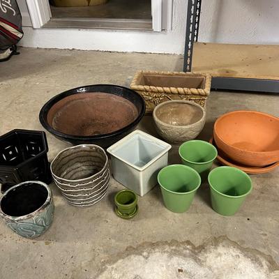 Assortment of Glazed Plant Pots & More (G-RG)