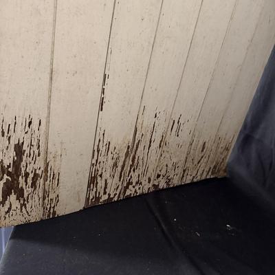 Distressed White Wood Cabinet With Flip-Down Doors (G-MG)