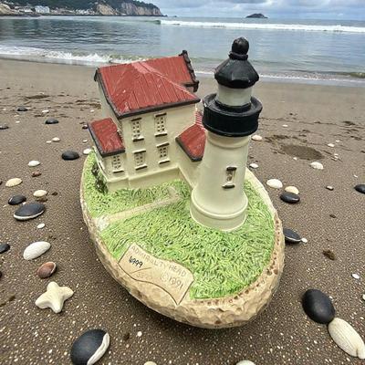 Sale Photo Thumbnail #398: Harbour Lights Admiralty Head Washington LIghthouse #101 Includes Box