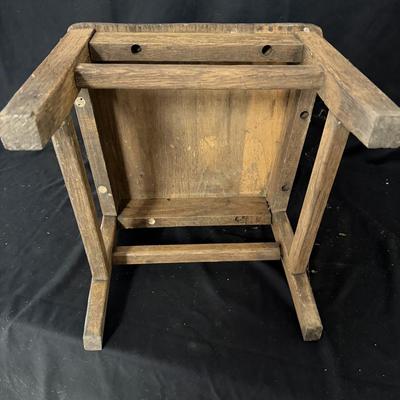 Wooden Child’s Rocker & Chair (G-MG)