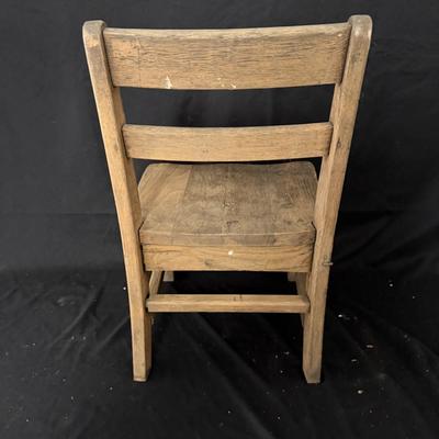 Wooden Child’s Rocker & Chair (G-MG)