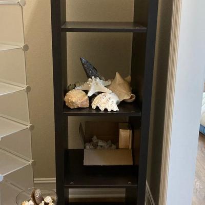 Sale Photo Thumbnail #442: Cube shelving, 4 pieces