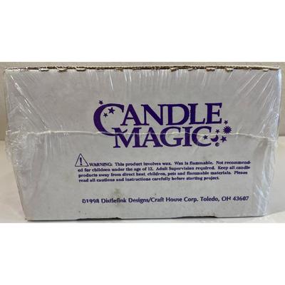 Candle Magic Cozy Mittens Candle Kit Makes 6 Candles Reusable Mold Holidays