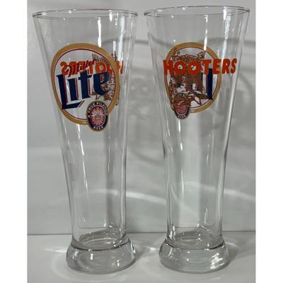 2 Vintage Miller Lite A True Pilsner Hooters Beer Glasses