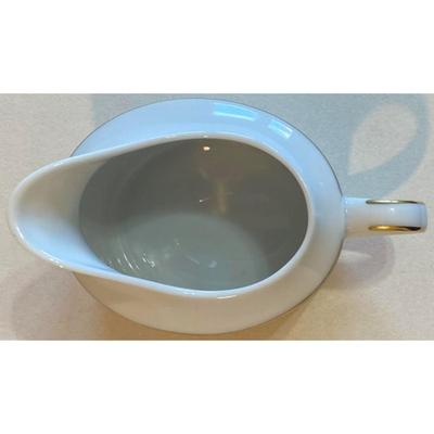 Muirfield Royal Ebony Creamer. Pattern # 8941. Made in Sri Lanka.