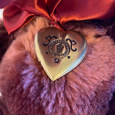Thomas Kinkade 14" Plush Sweetheart Bear Bear With Locket & Original Tags