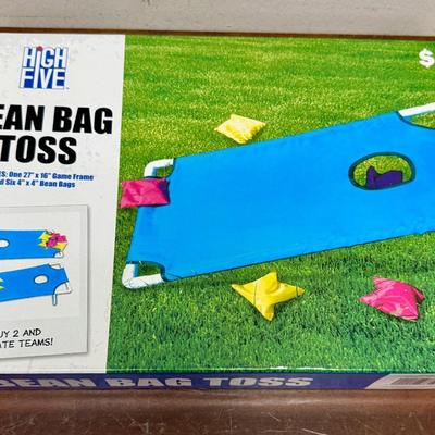 Sale Photo Thumbnail #332: New in box, all pieces of the target included as well as 6 bean bags.