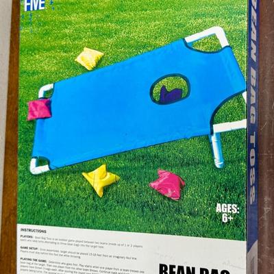 Sale Photo Thumbnail #333: New in box, all pieces of the target included as well as 6 bean bags.