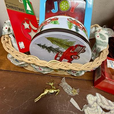 Sale Photo Thumbnail #55: See photos for what's included in the lot.