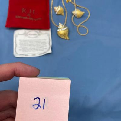 Sale Photo Thumbnail #100: Like new, doubt they have ever been worn!