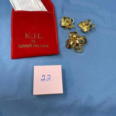 Sale Photo Thumbnail #105: Another like new condition set!