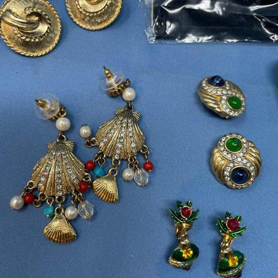 Sale Photo Thumbnail #223: All in good shape!  Very nice.