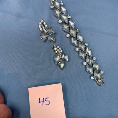 Sale Photo Thumbnail #225: Juliana?  Not signed, but great shape!