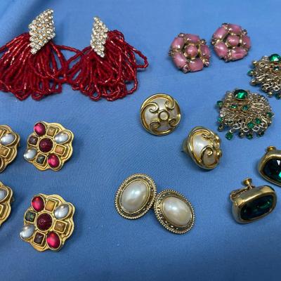 Sale Photo Thumbnail #230: Pierced & clips.  Older & newer.  Very nice & ready to wear!