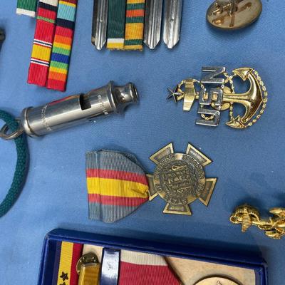 Sale Photo Thumbnail #268: Not sure the ages of these, but lots of cool items!