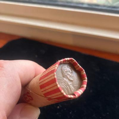 Unopened Original Roll of 50 Lincoln Wheat Cents (Pennies) – Visible 1950s & Earlier End Coins – Classic Vintage Sealed Bank Wrapper...