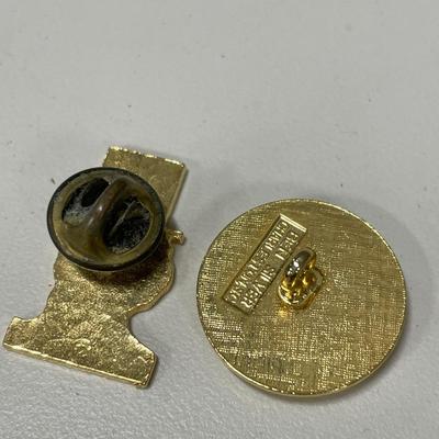 Vintage button and pin