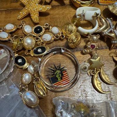 Sale Photo Thumbnail #372