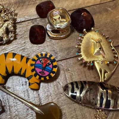 Sale Photo Thumbnail #407