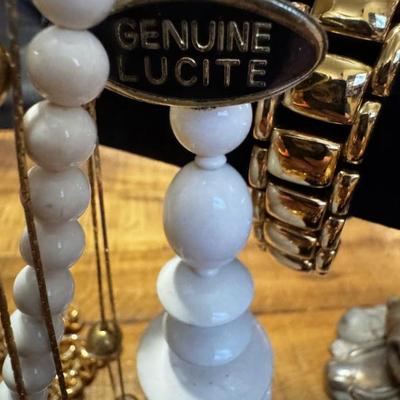 Sale Photo Thumbnail #411