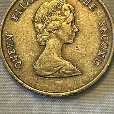 1987 QUEEN ELIZABETH THE SECOND STATE TWENTY FIVE CENT AND 1943-S WHEAT PENNY