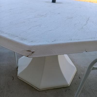 LOT 4: Plastic Octagonal Patio Table with Metal Chairs