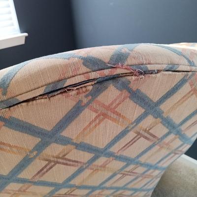 LOT 5: Pair of Pennsylvania House Armchairs