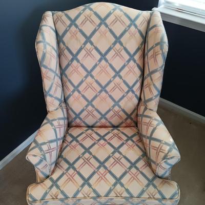 LOT 5: Pair of Pennsylvania House Armchairs