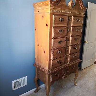 Sale Photo Thumbnail #182