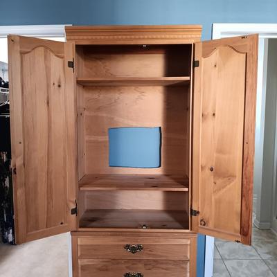 Sale Photo Thumbnail #196