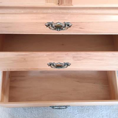 Sale Photo Thumbnail #198