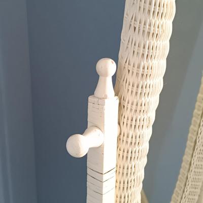 Sale Photo Thumbnail #202