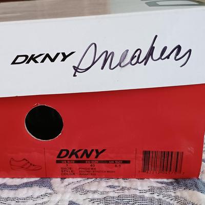 LOT 24: Shoe Collection Size 9 - Steve Madden, DKNY, Jennifer Lopez & More