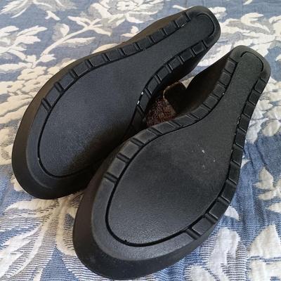 LOT 24: Shoe Collection Size 9 - Steve Madden, DKNY, Jennifer Lopez & More