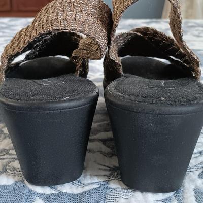 LOT 24: Shoe Collection Size 9 - Steve Madden, DKNY, Jennifer Lopez & More